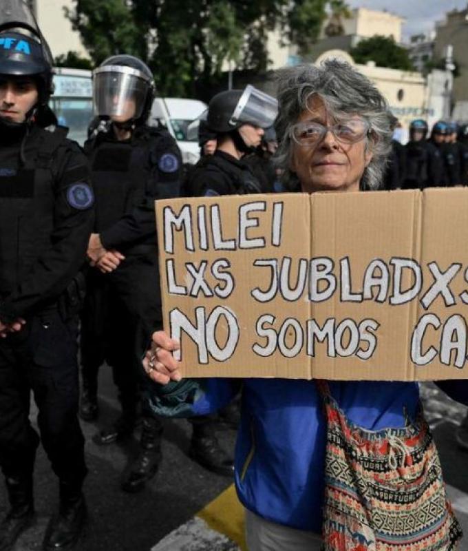 Argentina: ni tren, ni autobús… segundo día de huelga contra el presidente ultraliberal Javier Milei
