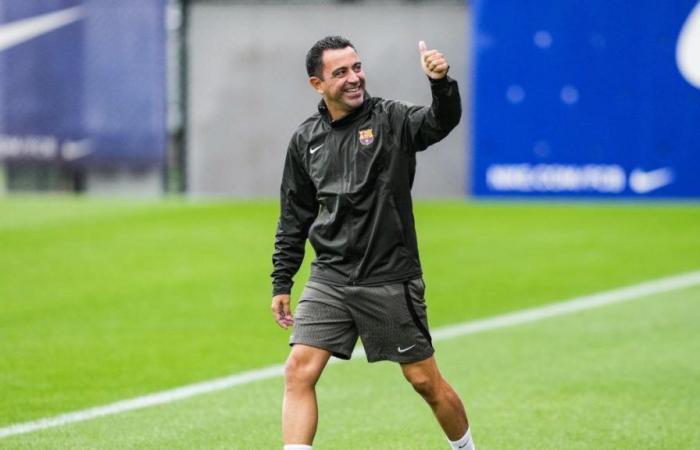¡Xavi se queda en el FC Barcelona!