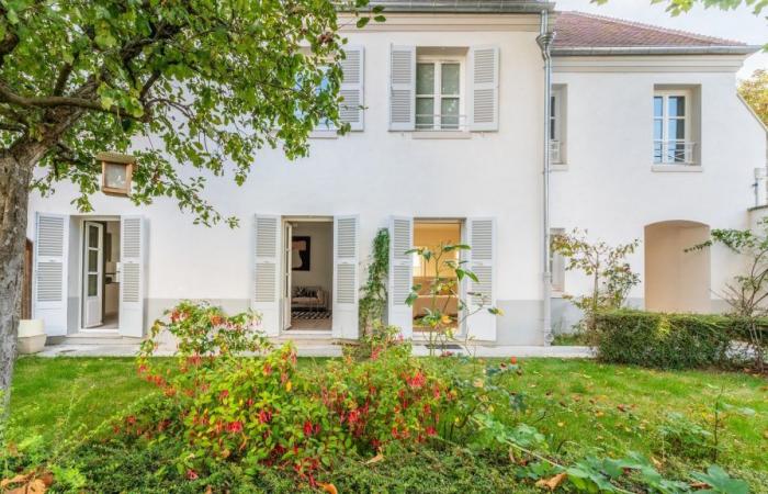 En venta, apartamento de arquitecto con jardín en Montmartre
