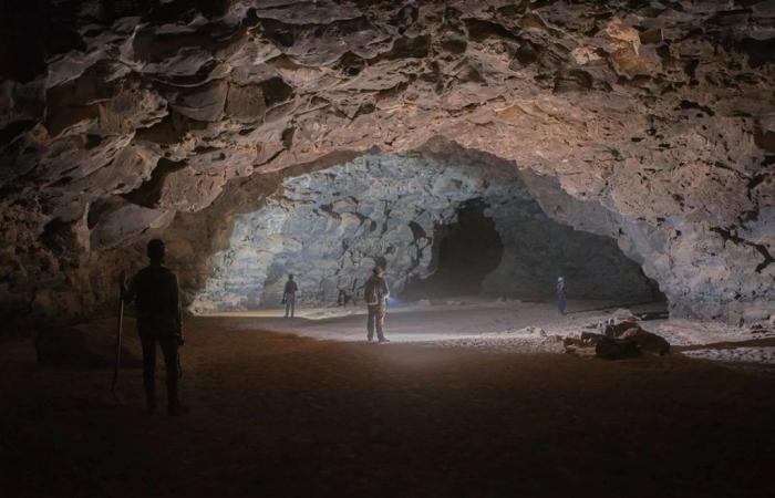 Este tubo de lava fue el hogar de personas en Arabia Saudita hace 10.000 años