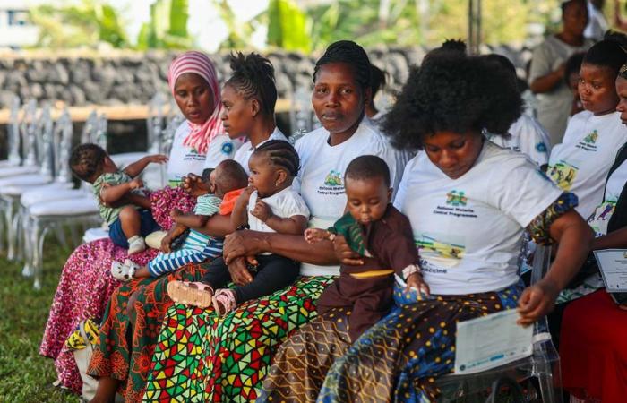 Tres países de África occidental lanzan la vacunación contra la malaria, un importante paso adelante en la prevención