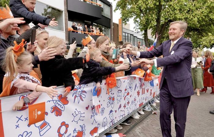 Toda la familia real holandesa para el Día del Rey en Emmen