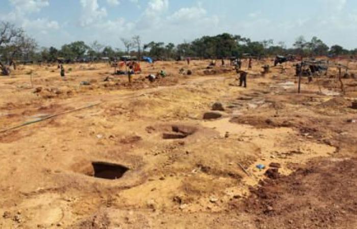 Una veintena de muertos en el derrumbe de una zona de extracción de oro