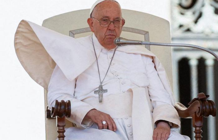El Papa Francisco pide a los sacerdotes acortar las homilías para que los fieles no se duerman