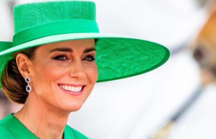 Kate Middleton sufre cáncer, anuncia al público su inminente regreso