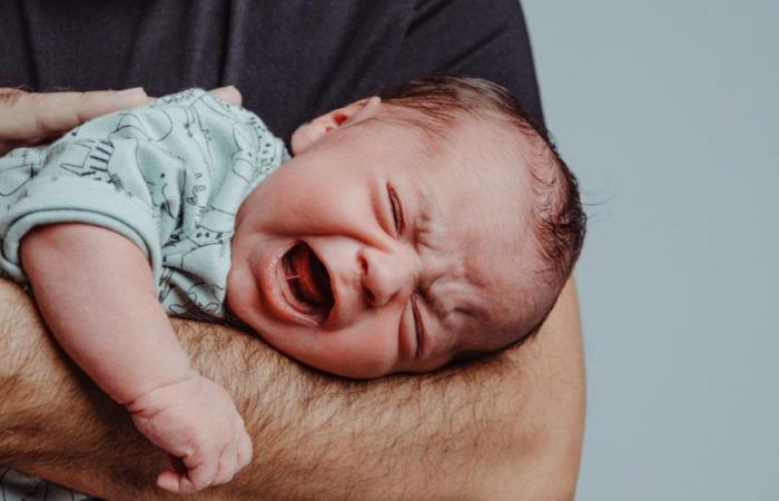 ¿Cómo calmar a un bebé que llora?
