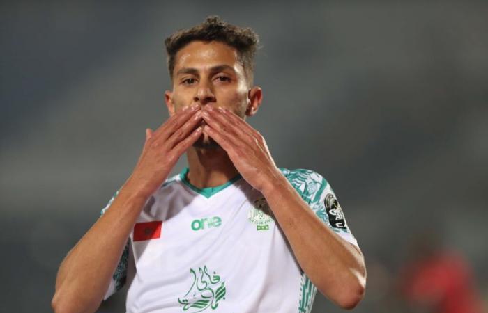 ¡Un argelino es máximo goleador por primera vez!