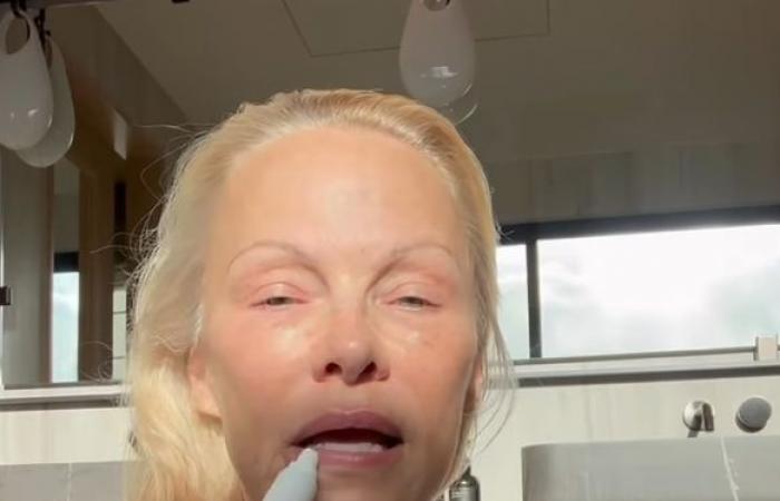La rutina de belleza de Pamela Anderson te dejará sin palabras