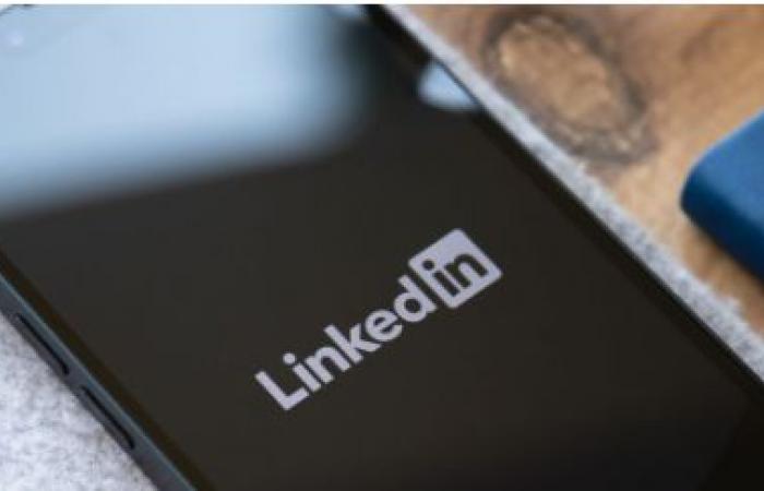 Carta de presentación, CV… LinkedIn ofrece herramientas de inteligencia artificial para postularse