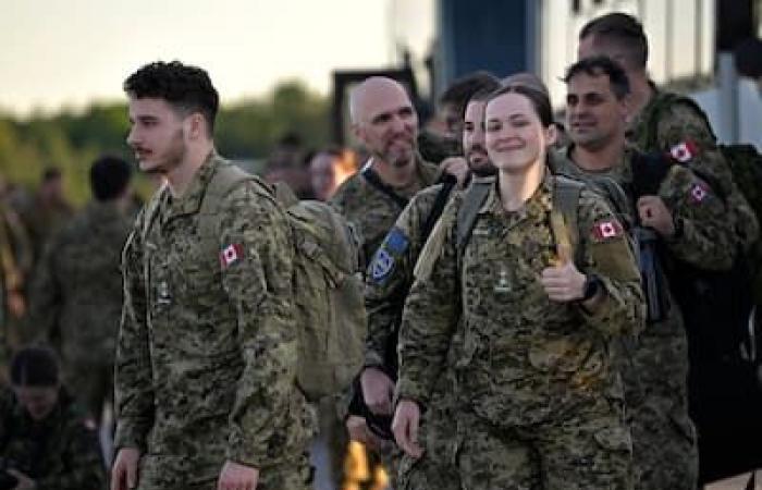 Operación GARANTÍA: Varios soldados de Valcartier desembarcan en Letonia