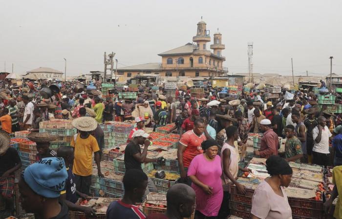 Nigeria enfrenta una inflación récord cercana al 34% en mayo