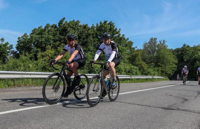 Coches prohibidos | Los ciclistas se apoderan del recorrido Camillien-Houde