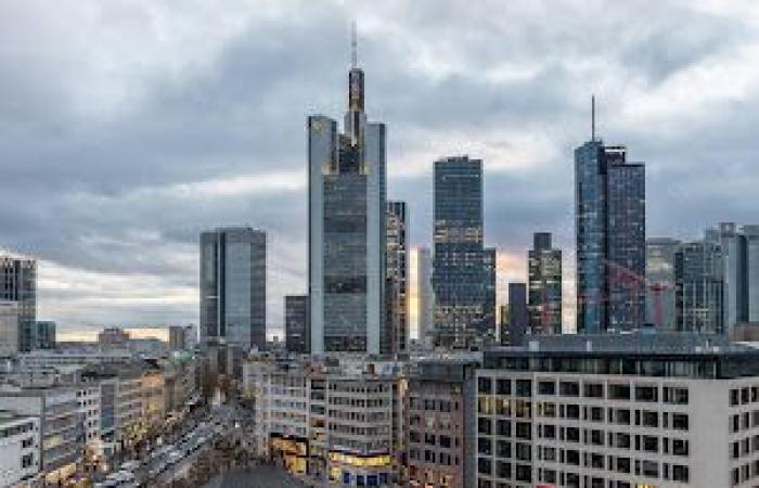 La guía completa para los aficionados belgas: ¡todo lo que necesitas saber sobre Frankfurt! – Todo el fútbol