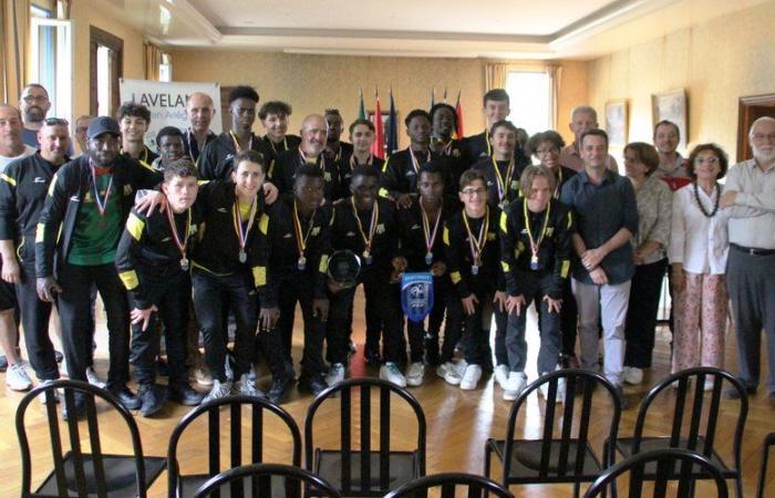 Occitanie Ariège-Haute-Garonne, campeona, medallas para los futbolistas sub-17