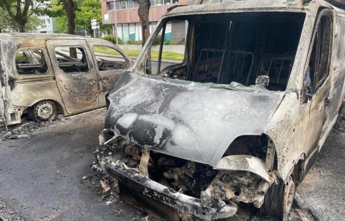 REPORTAJE. Noche de violencia en Cherburgo: “Los coches estallan en llamas a una velocidad inimaginable”