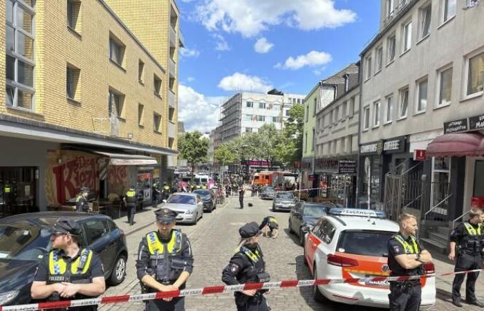 La policía de Hamburgo dispara a un hombre que amenazó a los agentes antes del partido Holanda-Polonia
