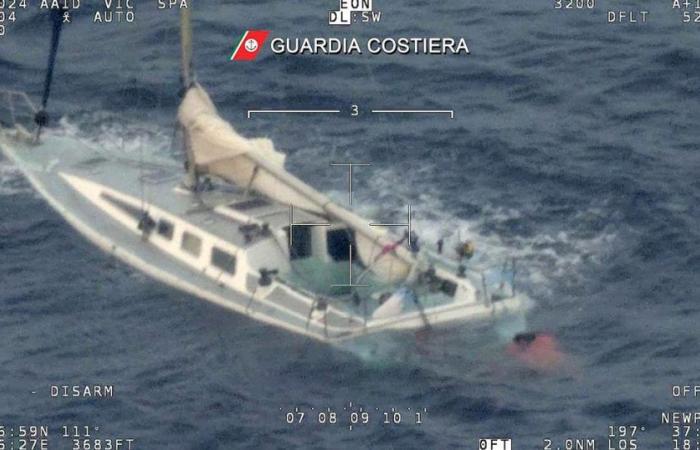 11 muertos y decenas de migrantes desaparecidos en dos naufragios