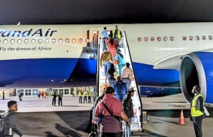 Qatar Airways se prepara para adquirir una participación importante en RwandAir