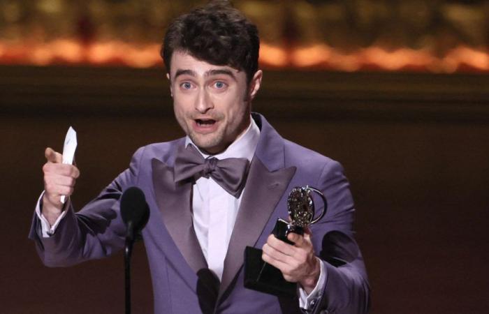 Primeras victorias de Daniel Radcliffe y Angelina Jolie en los premios Tony | Noticias de Entidades y Artes