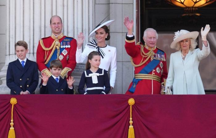 Kate Middleton ha vuelto: su elección de sombrero no fue baladí, fue un “homenaje sutil” a Carlos III