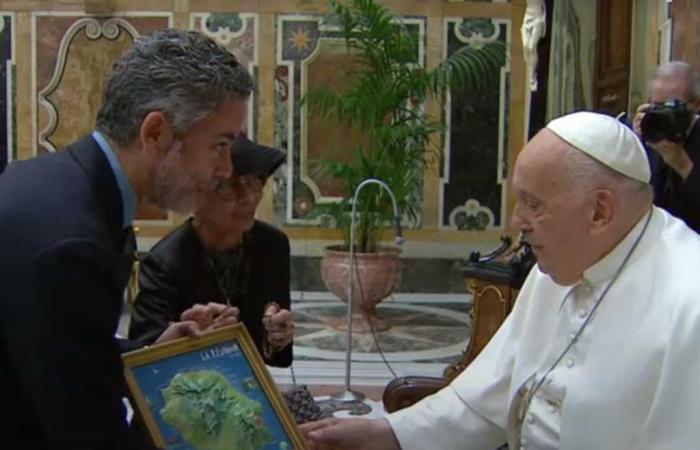Manu Payet ofrece reunión al Papa