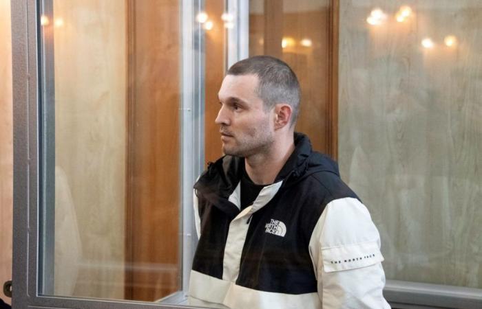 Un soldado estadounidense condenado en Rusia a más de tres años de prisión por robo y amenaza de muerte