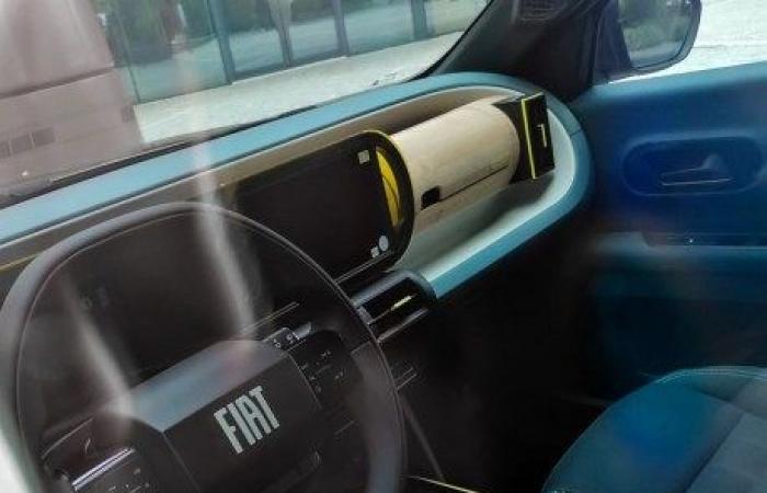 Así es el interior del Fiat Grande Panda, el nuevo coche eléctrico asequible