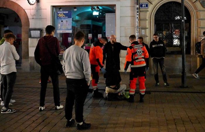 Los ciudadanos de Cracovia ya no soportan las incesantes noches de borrachera de los turistas