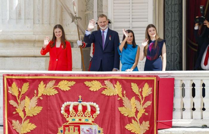 La bella sorpresa de Leonor y Sofía de España por los 10 años de reinado de su padre