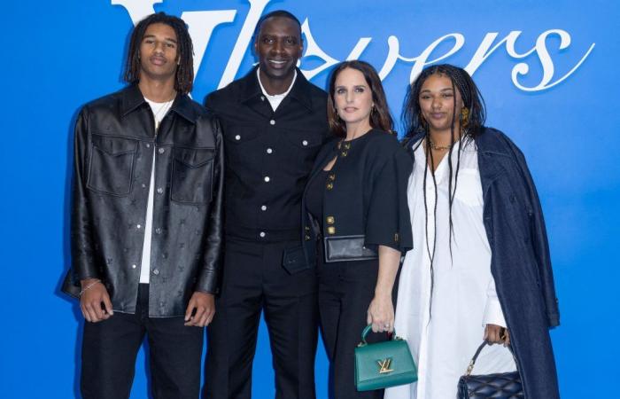 Omar Sy con familia en Louis Vuitton, frente a Sabrina Carpenter y The 8 from Seventeen
