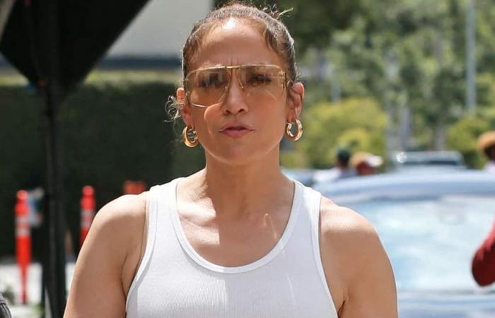 En medio de rumores de separación, Jennifer López se toma unas vacaciones lejos de Ben Affleck