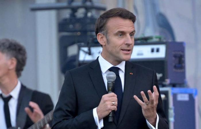Emmanuel Macron envía espalda con espalda a la Agrupación Nacional y al Nuevo Frente Popular y pide votar en contra