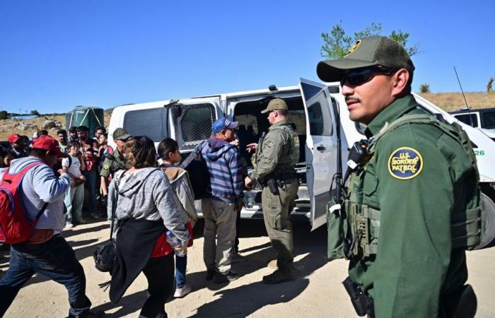 EE.UU.: Biden regulariza a medio millón de inmigrantes indocumentados