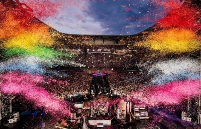 Coldplay ofreció el espectáculo de la primera noche de sus tres conciertos en Lyon