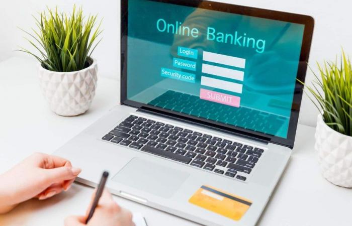 ¿Cómo cambiar y transferir tu cuenta bancaria online?