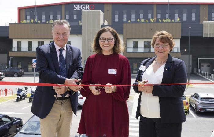 SEGRO inaugura su primer parque empresarial de varias plantas, SEGRO Park Élancourt (78)