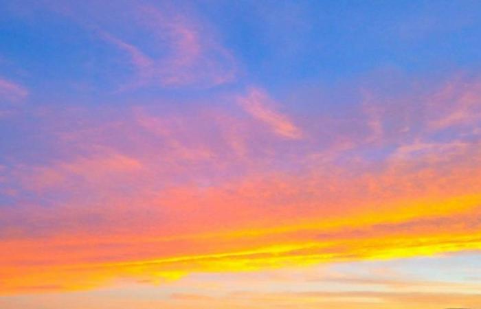 ¿Qué son las nubes noctilucentes, con tonalidades azules y plateadas?