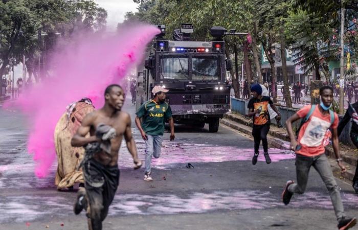 Protesta antigubernamental en Kenia | Gases lacrimógenos de la policía y piedras de los manifestantes