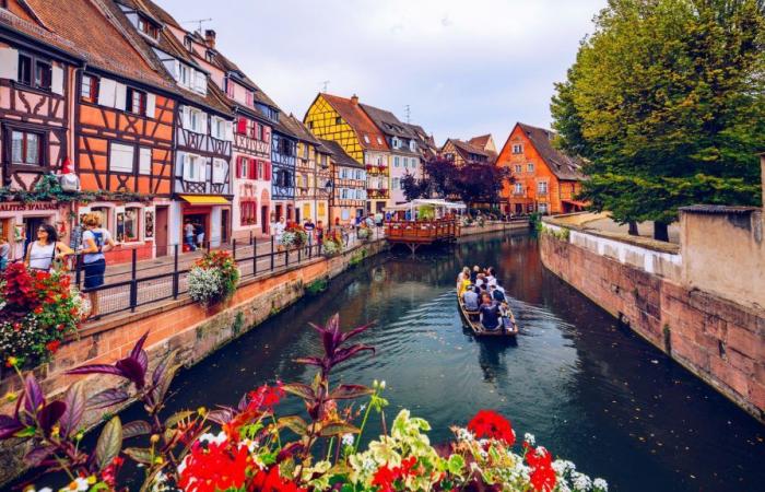 Esta ciudad alsaciana sacada de un cuento de hadas tiene las calles más bellas del mundo según los expertos en viajes