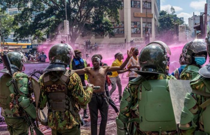 Escenas de caos, invasión del Parlamento… Las manifestaciones en Kenia contra la subida del IVA han causado varias víctimas