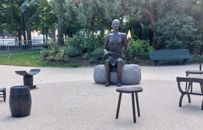 París: contra el “hombre blanco estándar”, una escultura despierta para los Juegos Olímpicos
