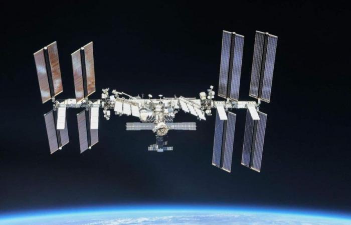 SpaceX gana contrato para desorbitar la ISS