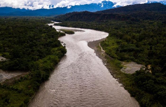 Ecuador: Fuga de petróleo en un importante afluente del Amazonas