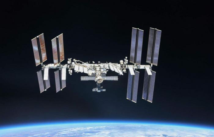 SpaceX gana contrato para desorbitar la ISS
