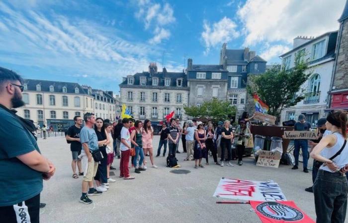 En Vannes, 40 personas se manifiestan contra la extrema derecha