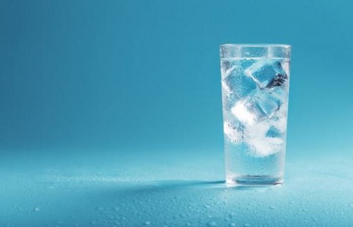 ¿Por qué el agua caliente se congela más rápido que el agua fría?