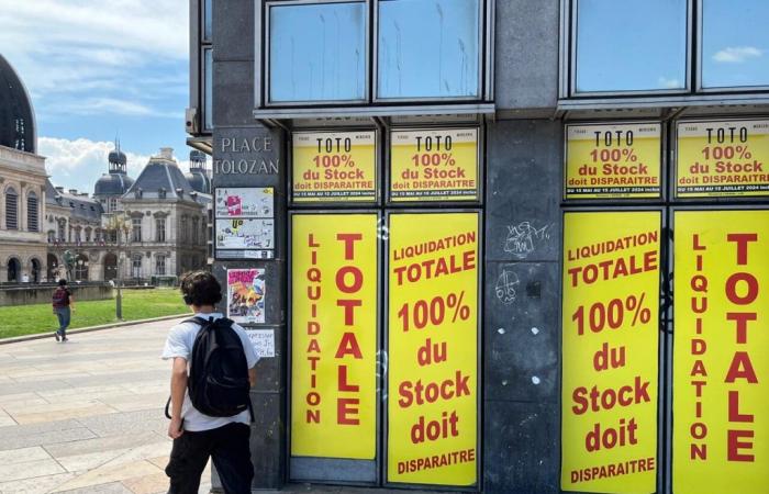 León. Esta tienda icónica del centro cierra después de 30 años: “La gente está decepcionada”