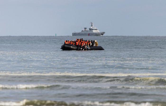 Francia: Más de 150 inmigrantes rescatados en el Canal de la Mancha