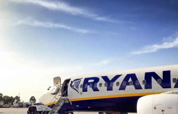 Pasajeros de un vuelo de Ryanair quedaron varados durante más de tres horas en un avión en el aeropuerto de Beauvais