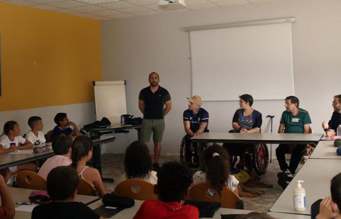 Jornada de sensibilización sobre la discapacidad en el colegio Lou Vignarès de Vedène
